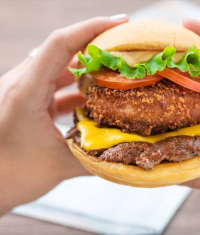 Shake Shack 獲評為全美僅兩家供應A級無抗生素牛肉漢堡店之一