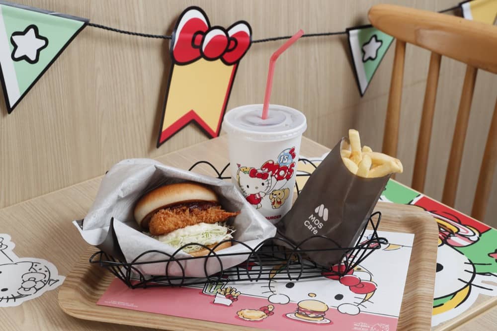 精選慳家人優惠推介：MOS Burger十五周年優惠：半價優惠＋Hello Kitty主題店＋打卡填色享優惠＞即刻去睇睇優惠詳情啦！