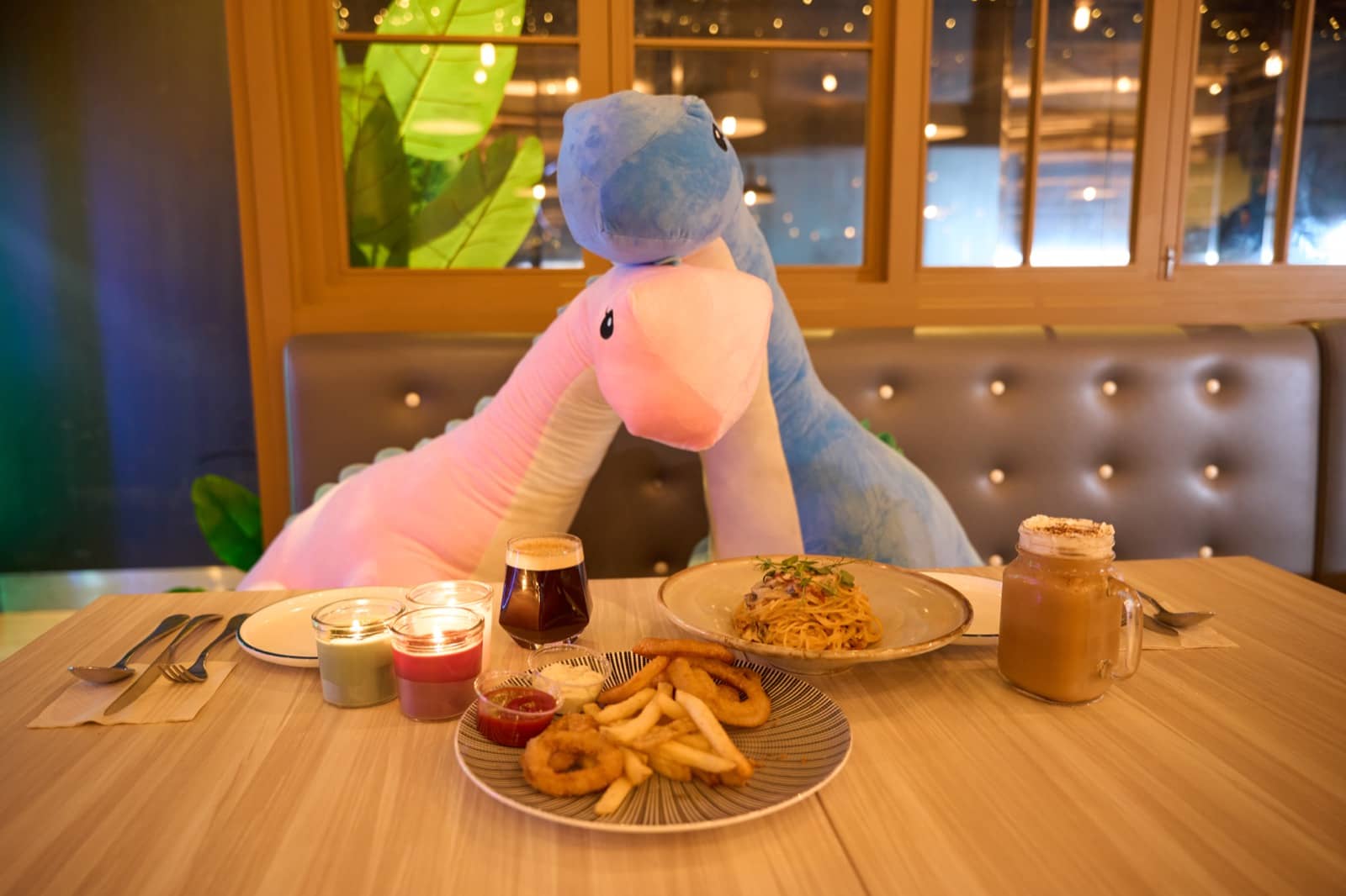 還有更多詳情/圖片為食恐龍．恐龍先生 Mr. Dino：尖沙咀恐龍主題親子餐廳，包幫到你搵到最正嘅優惠呀！